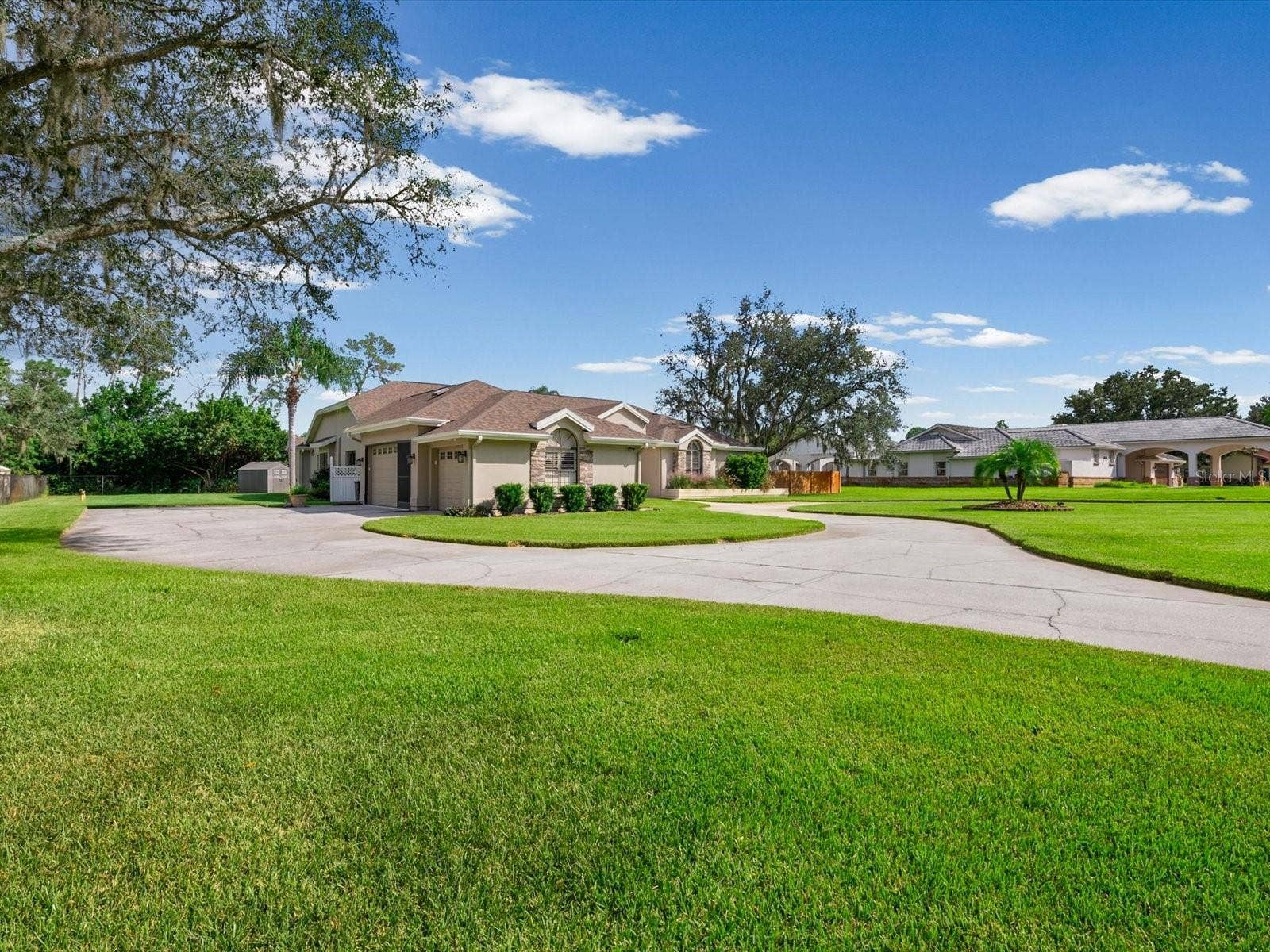 8906 SKYMASTER DRIVE, New Port Richey, FL 34654 8906 SKYMASTER DRIVE, New Port Richey, FL 34654