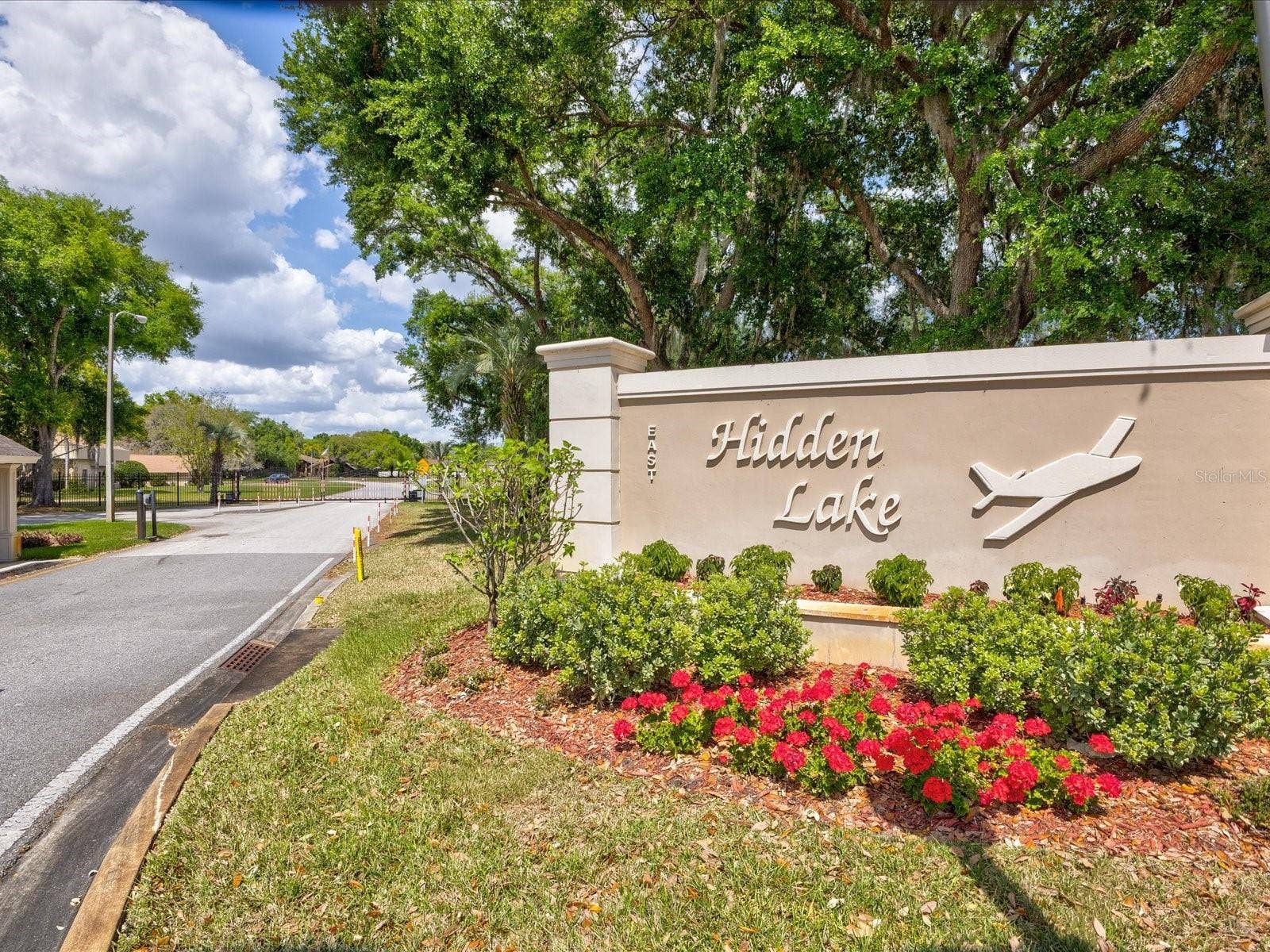 8906 SKYMASTER DRIVE, New Port Richey, FL 34654 8906 SKYMASTER DRIVE, New Port Richey, FL 34654