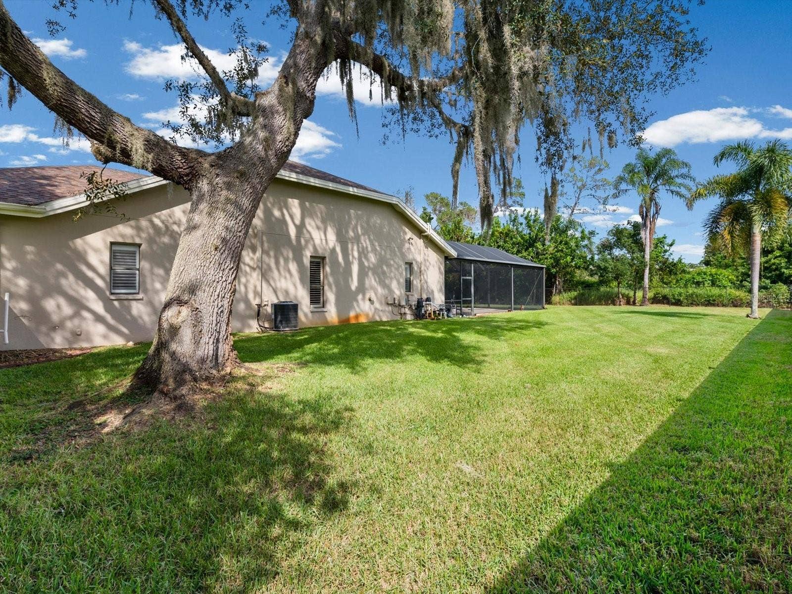 8906 SKYMASTER DRIVE, New Port Richey, FL 34654 8906 SKYMASTER DRIVE, New Port Richey, FL 34654