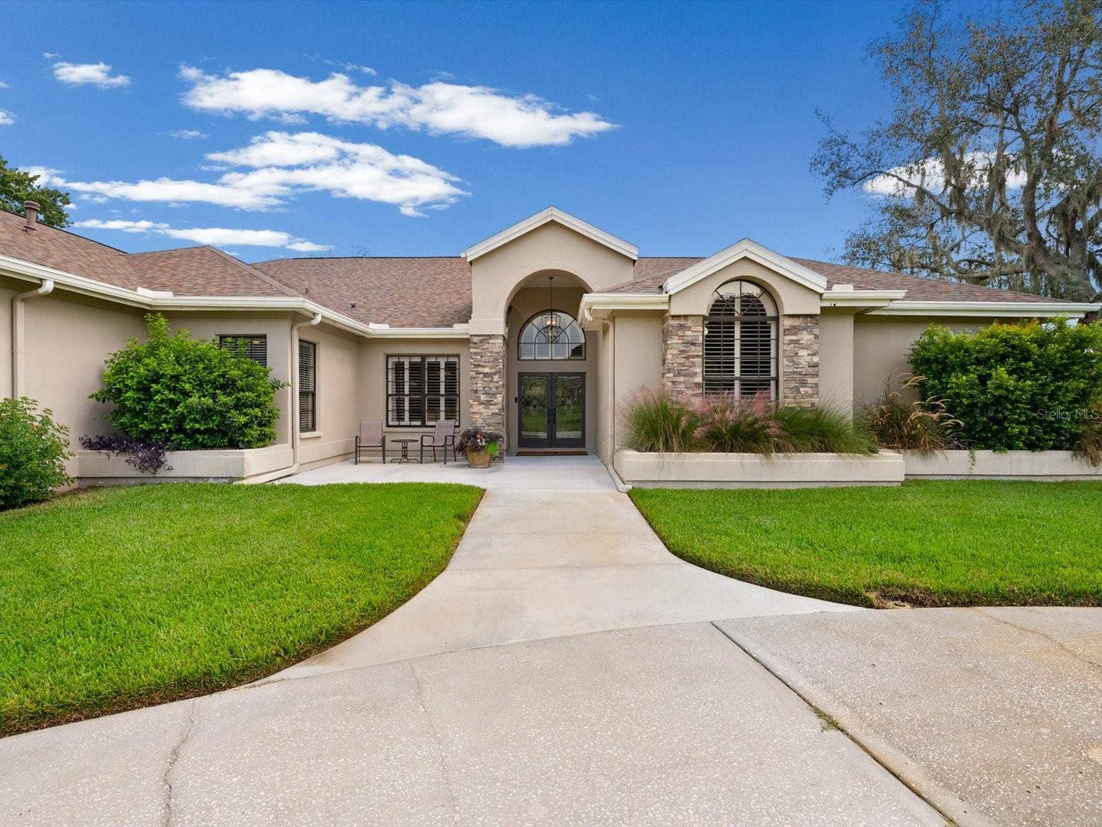 8906 SKYMASTER DRIVE, New Port Richey, FL 34654 8906 SKYMASTER DRIVE, New Port Richey, FL 34654