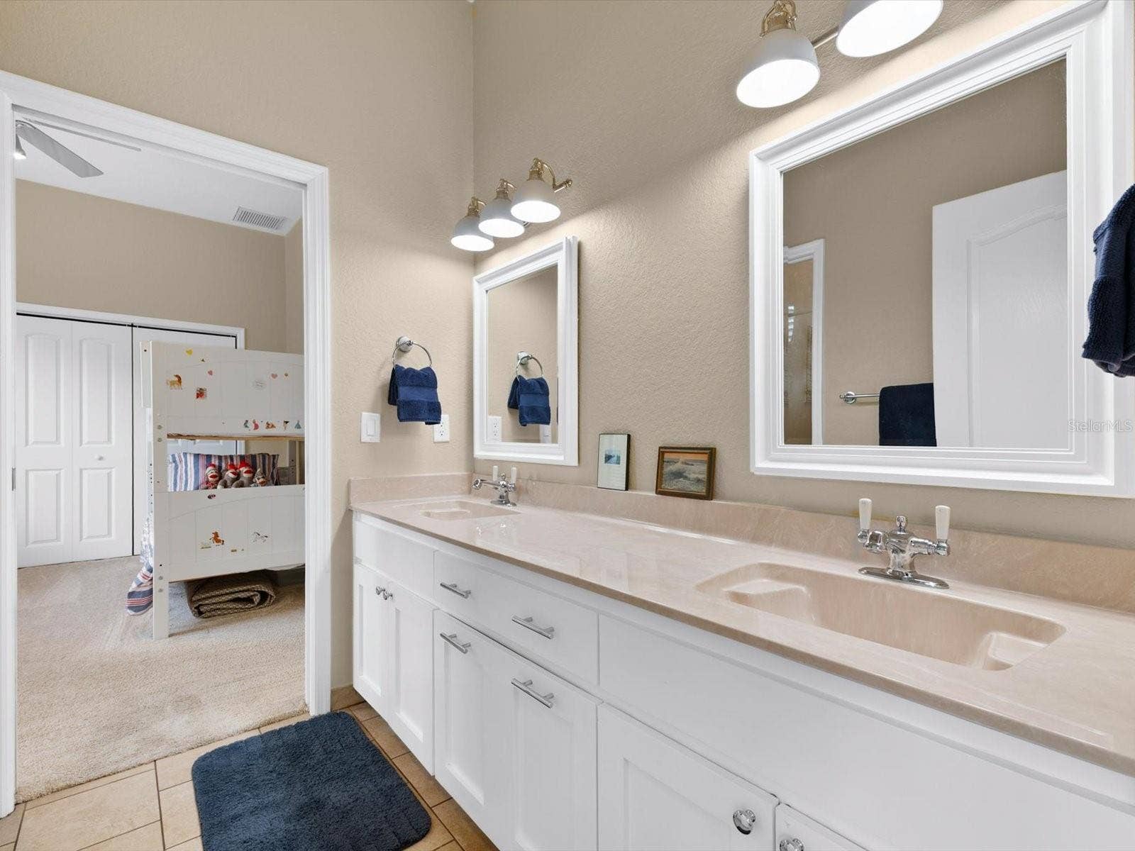 8906 SKYMASTER DRIVE, New Port Richey, FL 34654 8906 SKYMASTER DRIVE, New Port Richey, FL 34654