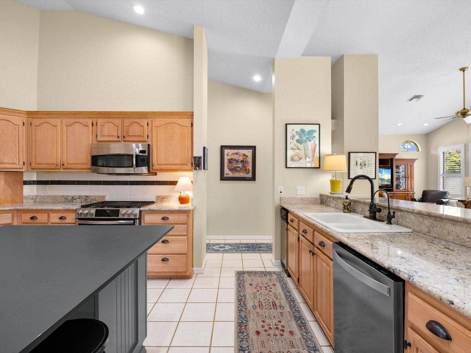 8906 SKYMASTER DRIVE, New Port Richey, FL 34654 8906 SKYMASTER DRIVE, New Port Richey, FL 34654