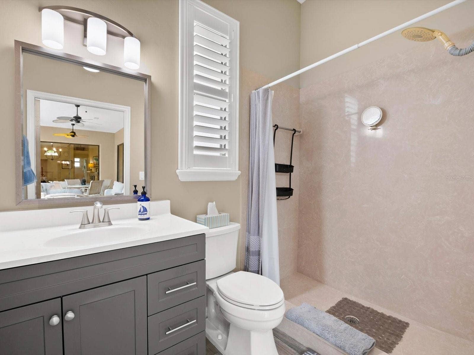 8906 SKYMASTER DRIVE, New Port Richey, FL 34654 8906 SKYMASTER DRIVE, New Port Richey, FL 34654