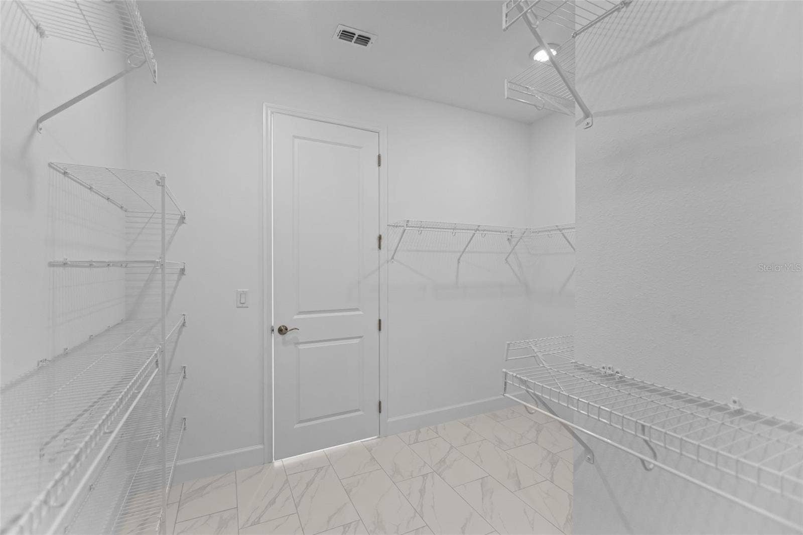 557 HAMMOCK OAKS BOULEVARD, Lady Lake, FL 32159 Owner's WIC