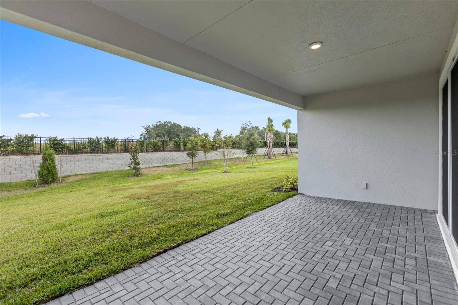 557 HAMMOCK OAKS BOULEVARD, Lady Lake, FL 32159 Lanai