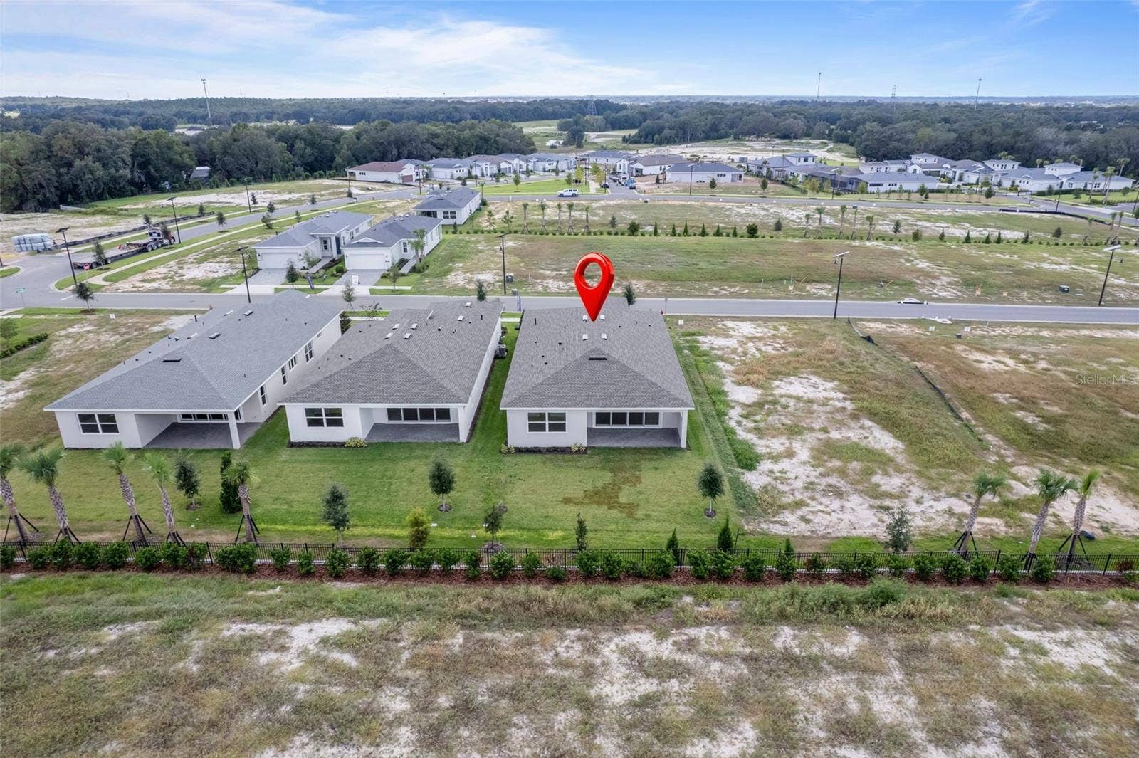 557 HAMMOCK OAKS BOULEVARD, Lady Lake, FL 32159 Exterior