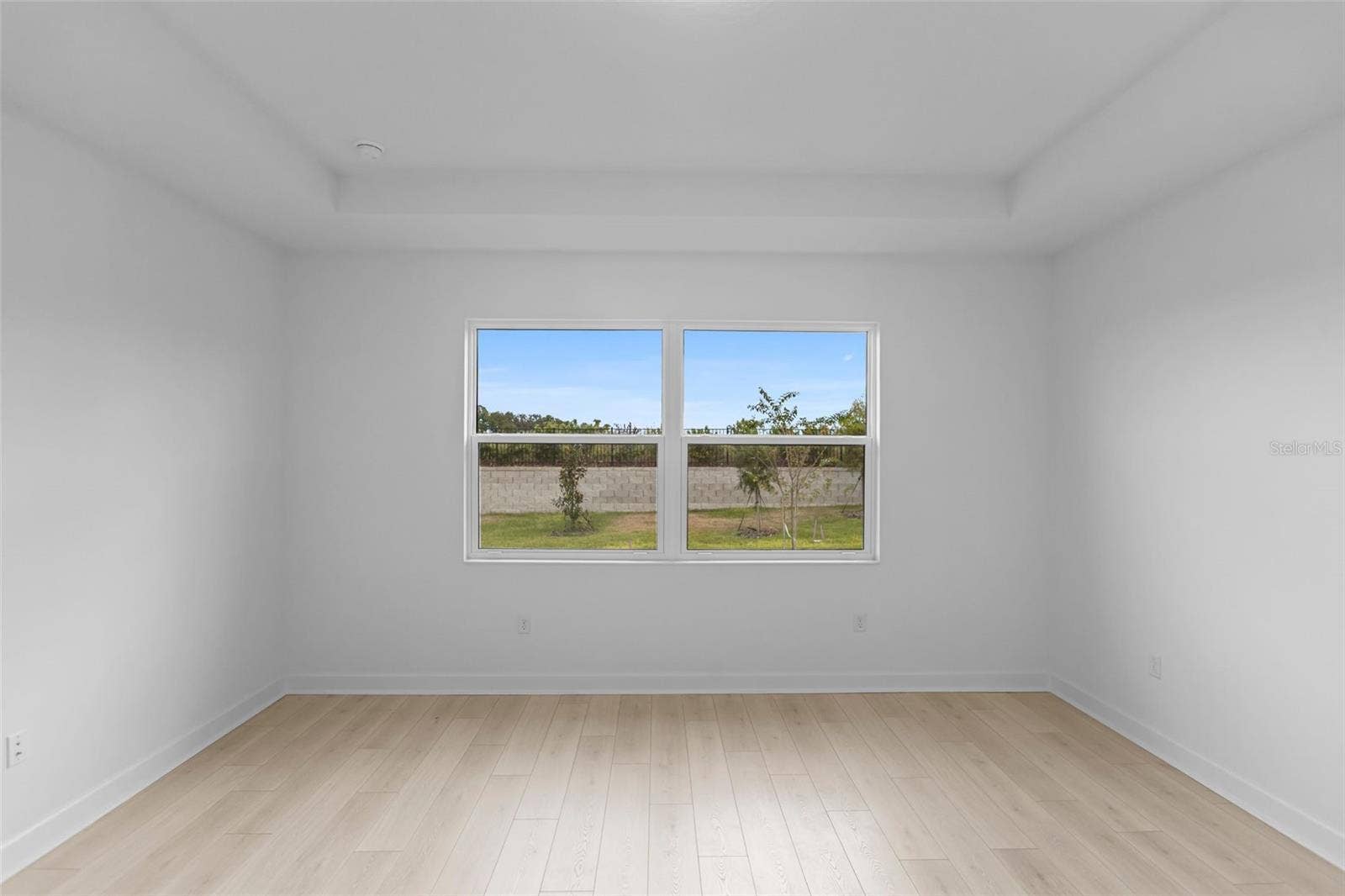 557 HAMMOCK OAKS BOULEVARD, Lady Lake, FL 32159 Owner's Suite