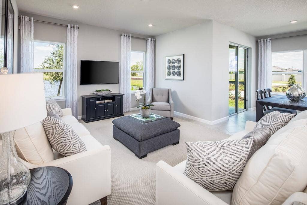 6039 WILD PETUNIA DRIVE, Wimauma, FL 33598 6039 WILD PETUNIA DRIVE, Wimauma, FL 33598