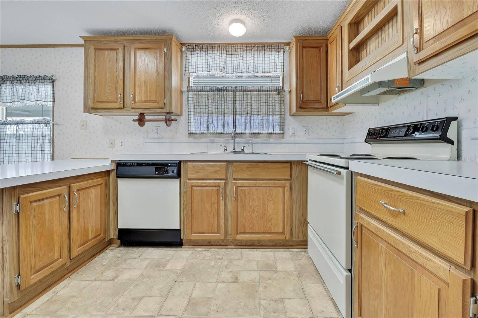 7538 MONTROSE AVENUE, Brooksville, FL 34613