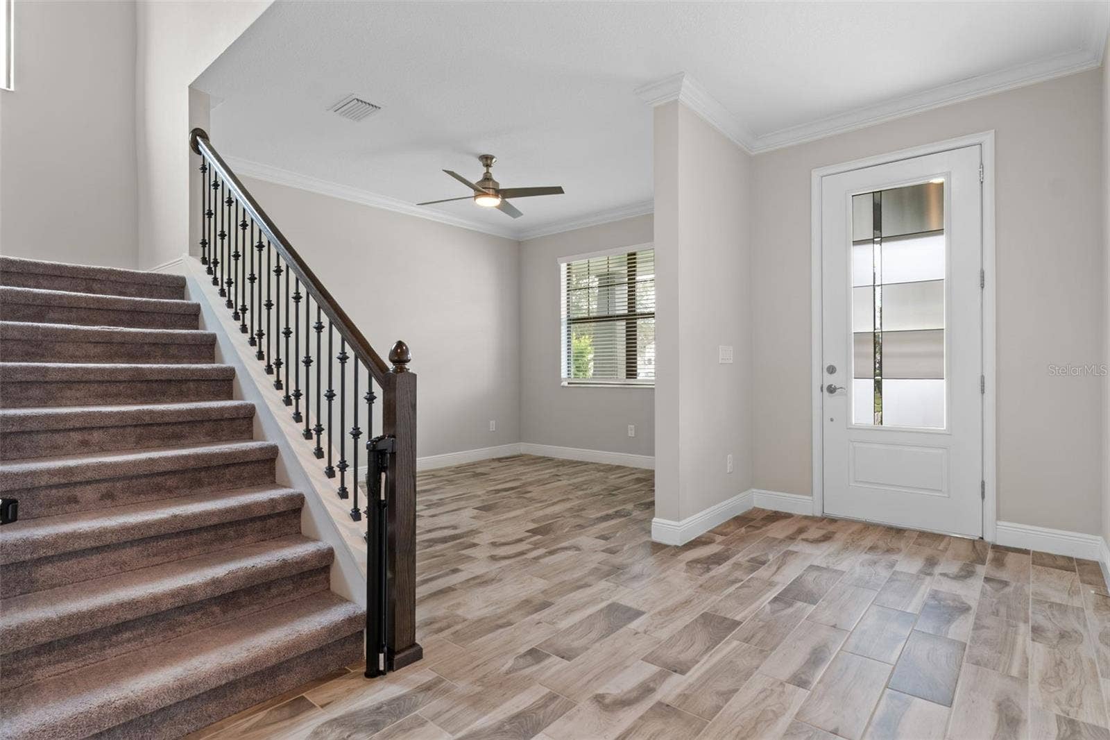 Entrance Flex space #1