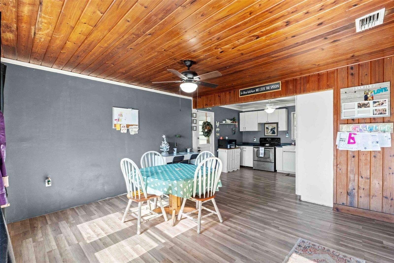 24141 MONDON HILL ROAD, Brooksville, FL 34601 24141 MONDON HILL ROAD, Brooksville, FL 34601
