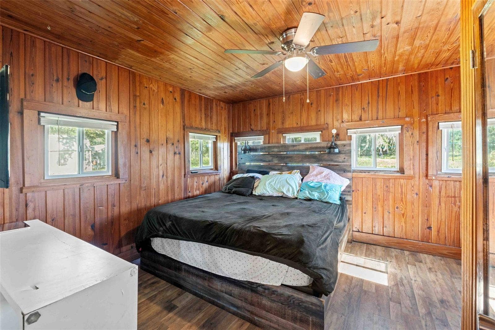 24141 MONDON HILL ROAD, Brooksville, FL 34601 24141 MONDON HILL ROAD, Brooksville, FL 34601