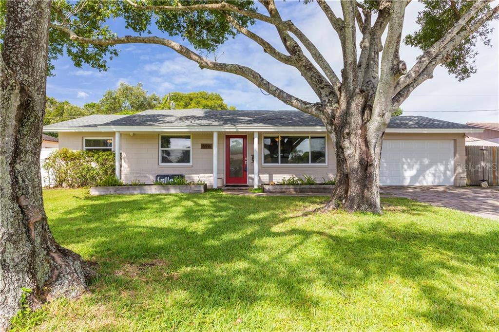 6916 21ST STREET N, St Petersburg, FL 33702 6916 21ST STREET N, St Petersburg, FL 33702