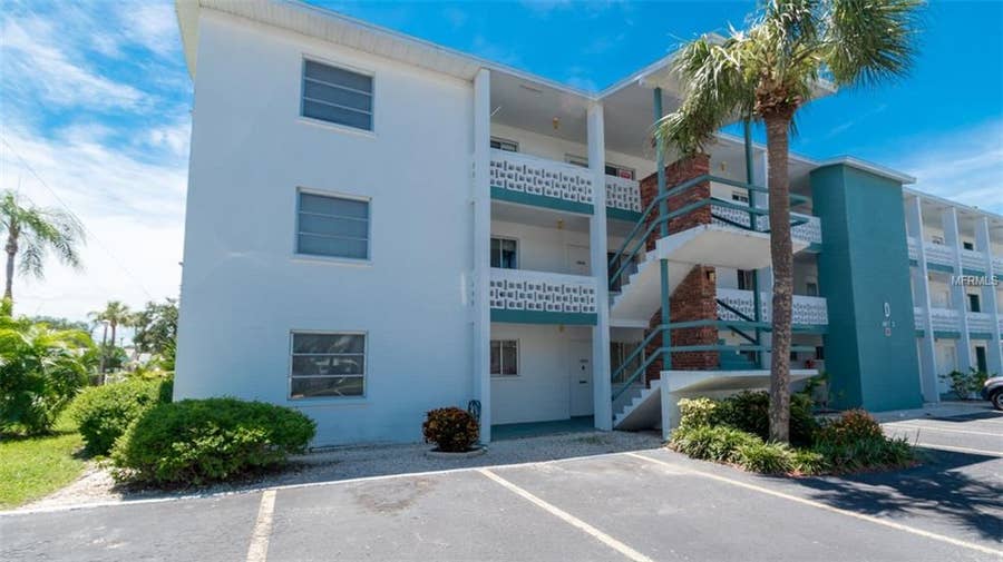 Property photo for Bradenton, FL