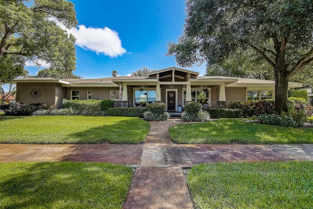 731 CRESCENT 66TH STREET N, St Petersburg, FL 33710 731 CRESCENT 66TH STREET N, St Petersburg, FL 33710