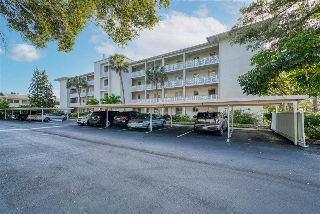 1524 LAKEVIEW ROAD, #204, Clearwater, FL 33756 1524 LAKEVIEW ROAD, #204, Clearwater, FL 33756