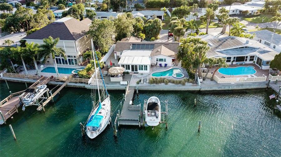 Property photo for 6952 S SHORE DRIVE S, South Pasadena, FL