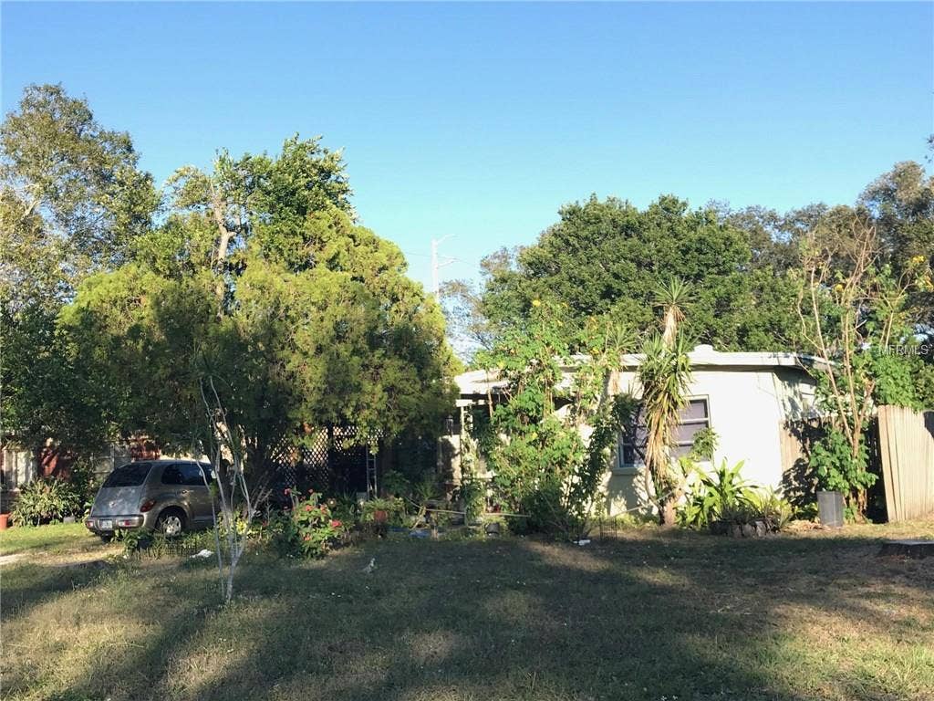 1319 45TH STREET N, St Petersburg, FL 33713 =