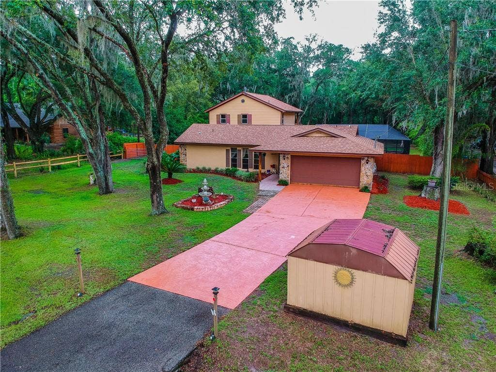28800 WALKER DRIVE, Wesley Chapel, FL 33544 =