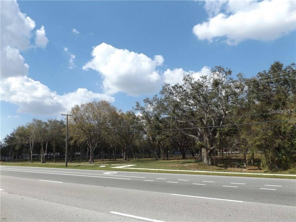 10490 VENTURA BLVD., Tampa, FL 33619 10490 VENTURA BLVD., Tampa, FL 33619