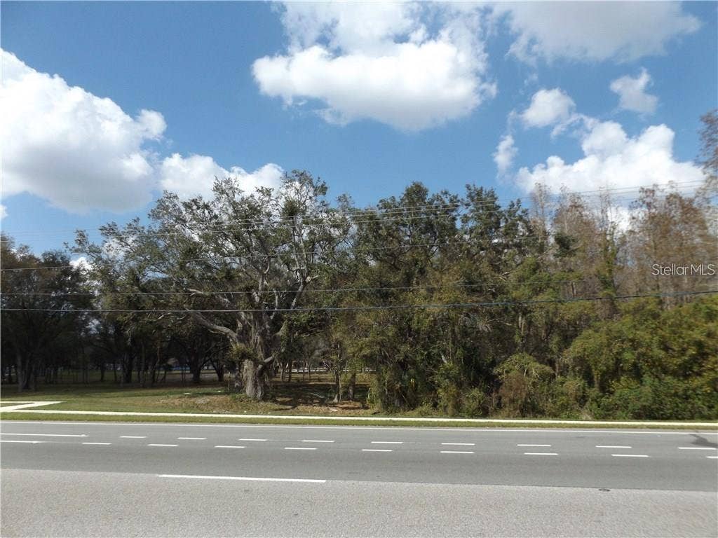 10490 VENTURA BLVD., Tampa, FL 33619 10490 VENTURA BLVD., Tampa, FL 33619