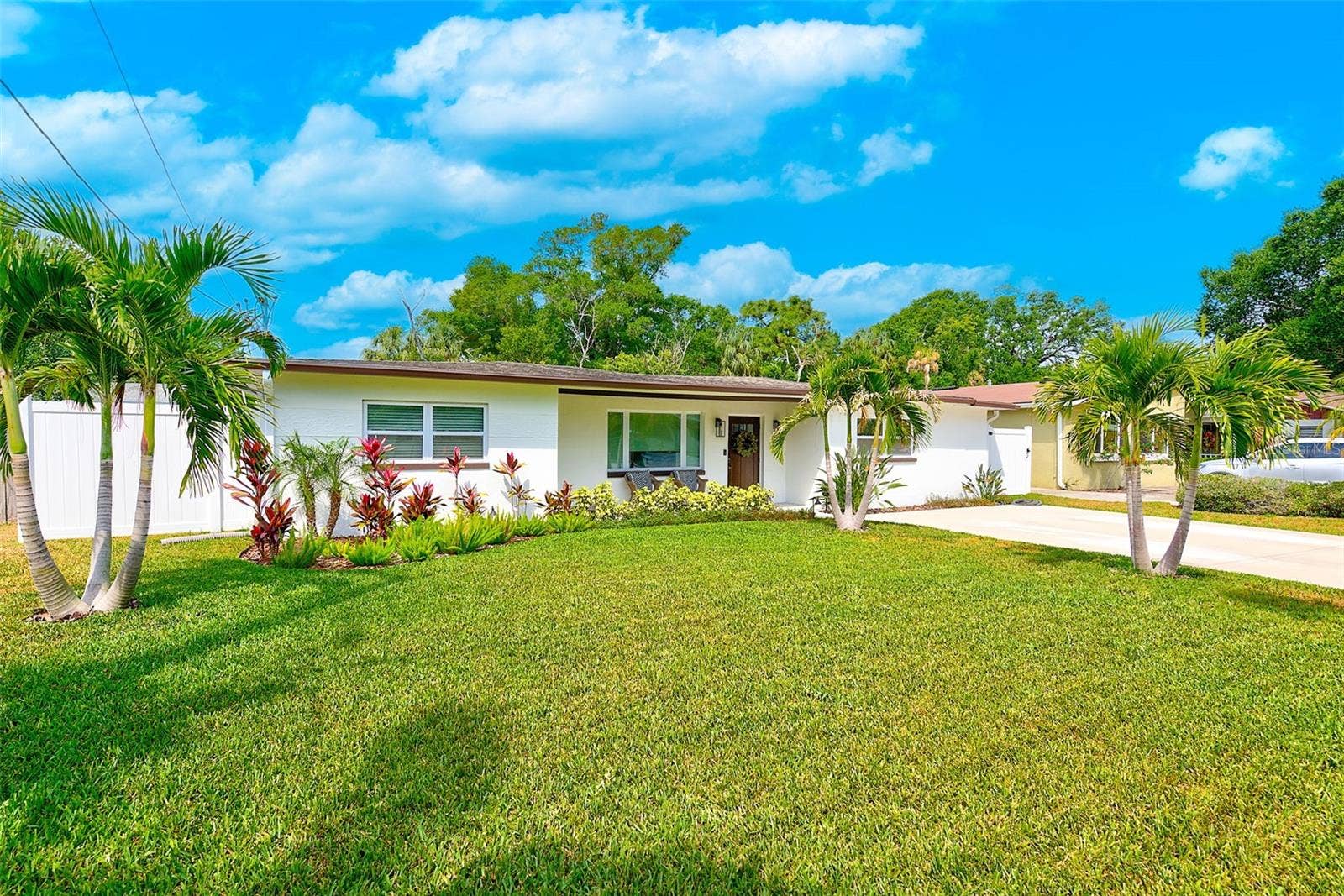 4321 S LOIS AVENUE, Tampa, FL 33611 4321 S LOIS AVENUE, Tampa, FL 33611