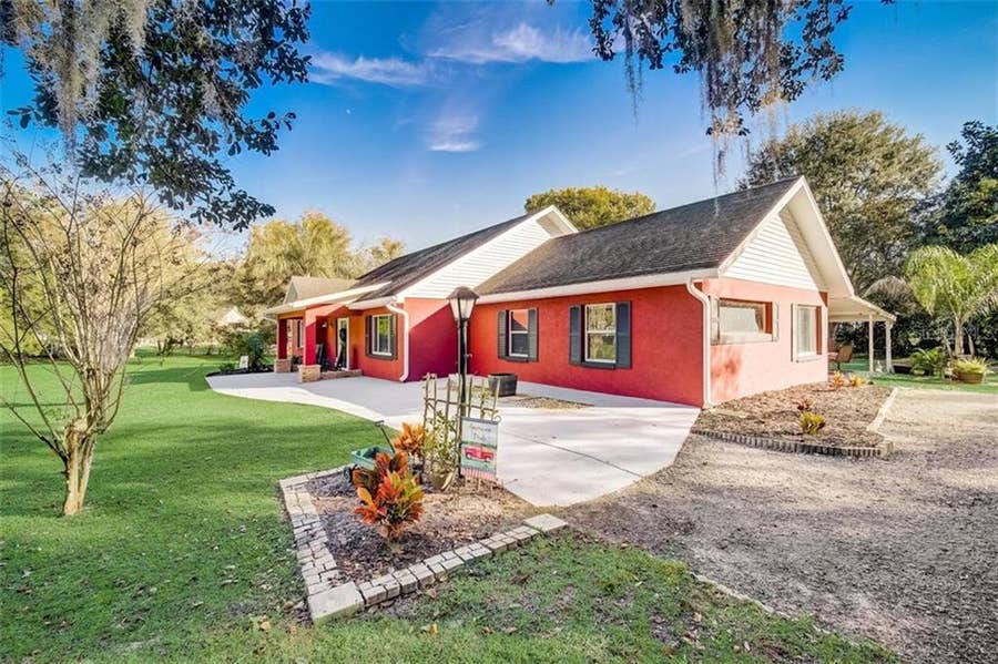 Property photo for 1720 W PLYMOUTH AVENUE, Deland, FL