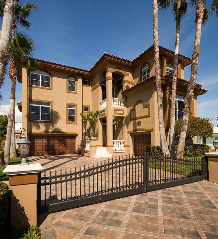 Property photo for 11305 9TH STREET E, Treasure Island, FL