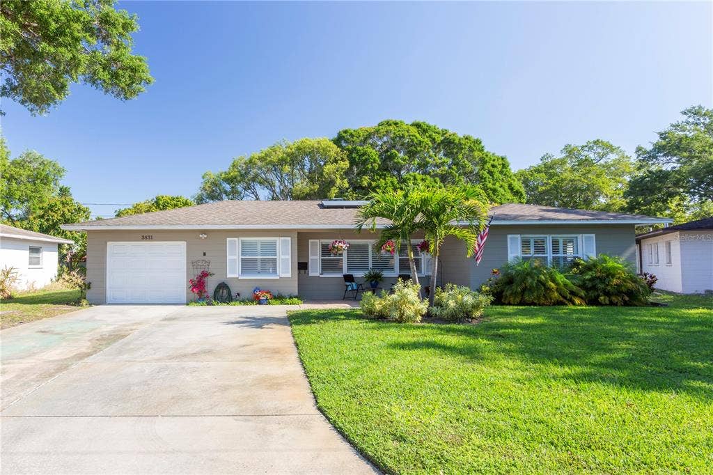 3831 29TH AVENUE N, St Petersburg, FL 33713 3831 29TH AVENUE N, St Petersburg, FL 33713