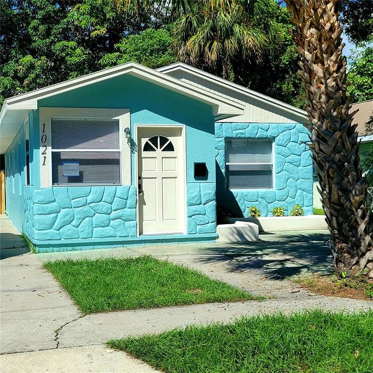 Property photo for 1021 QUEEN STREET S, St Petersburg, FL