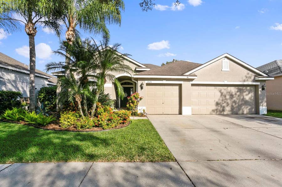 Property photo for 10125 KINGSBRIDGE AVENUE, Tampa, FL