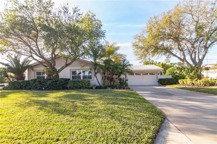 Property photo for 6911 GRANDE VISTA WAY S, South Pasadena, FL