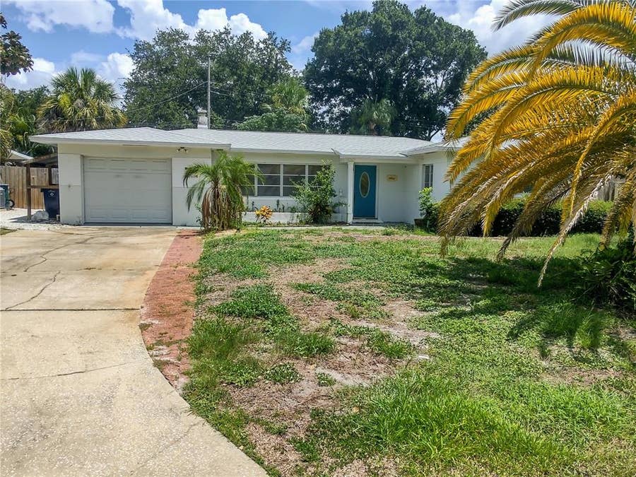 Property photo for 1320 DIXIE LANE S, South Pasadena, FL