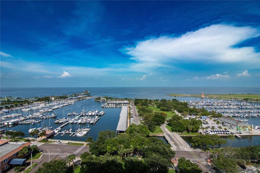 Property photo for 1 BEACH DRIVE SE, #1705, St Petersburg, FL