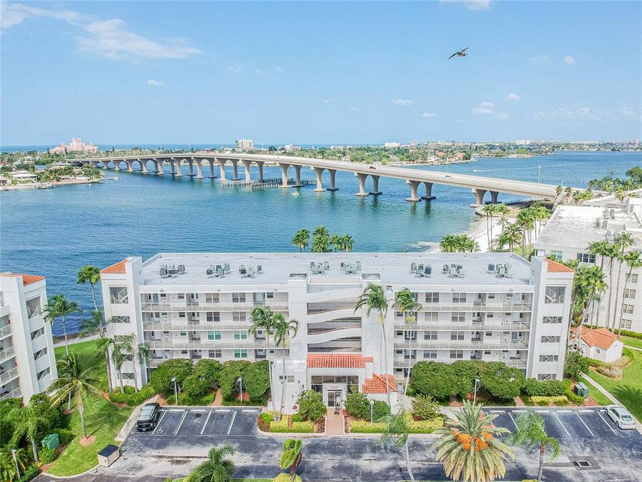 Property photo for 5901 BAHIA DEL MAR CIRCLE, #122, St Petersburg, FL