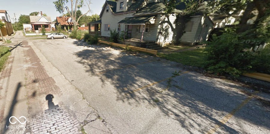 Property photo for 13 N Tacoma Avenue, Indianapolis, IN