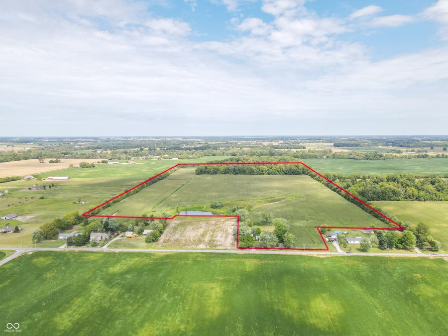 Property photo for 596 W 100 N, Greenfield, IN