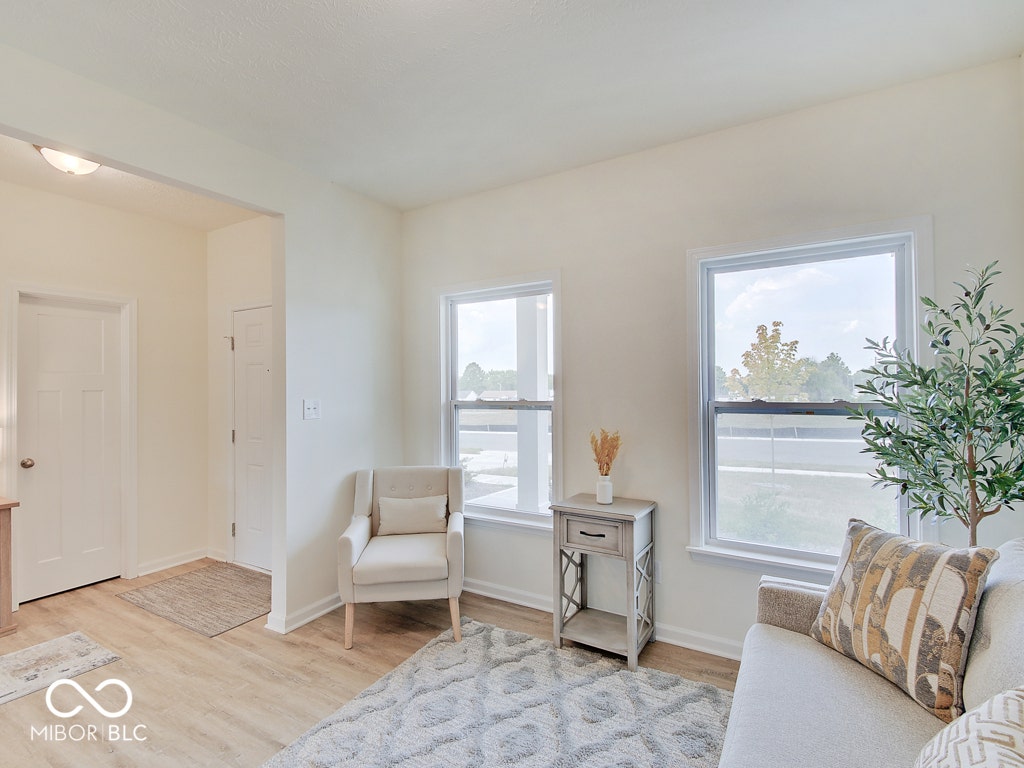 BEACON BUILDERS MODEL HOME IN WINDSTAR WOODS.