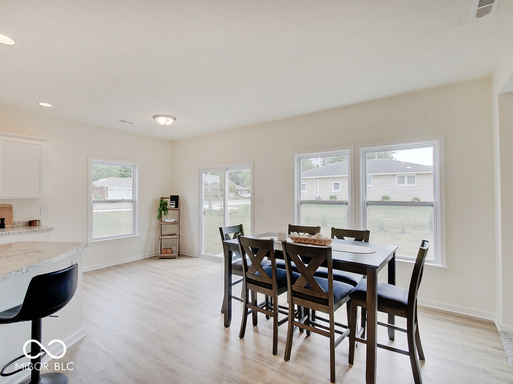 BEACON BUILDERS MODEL HOME IN WINDSTAR WOODS.