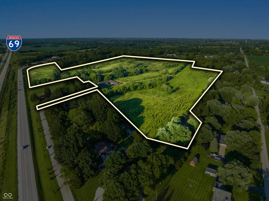 Property photo for 200 Bluff Creek Parkway, Greenwood, IN