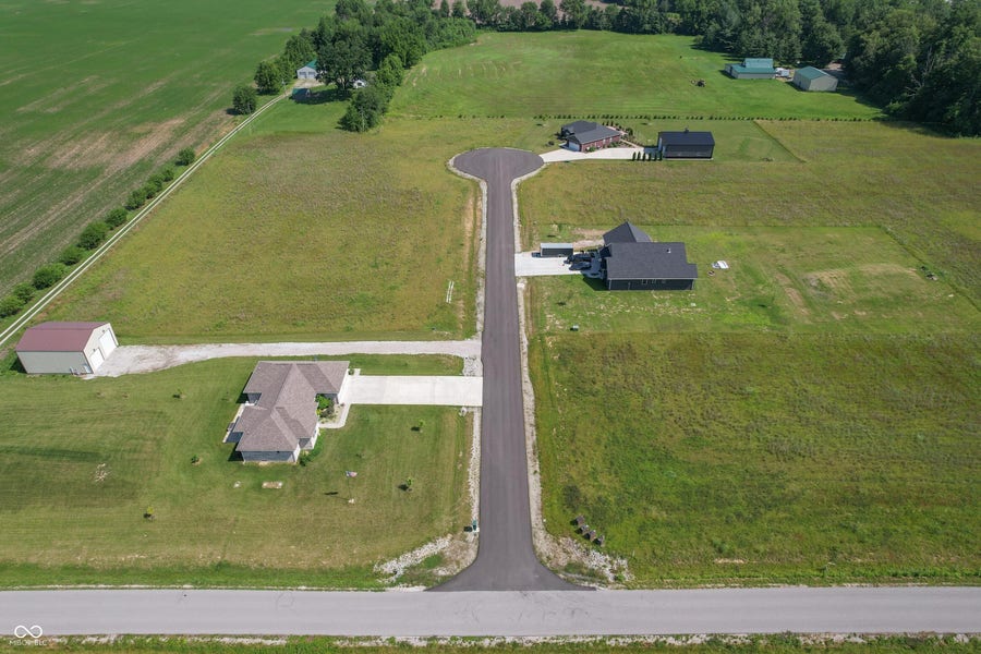 Property photo for 10312 Shamrock Court, Seymour, IN