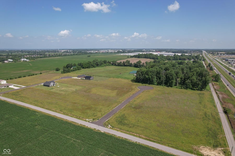 Property photo for 10413 Emerald Court N, Seymour, IN