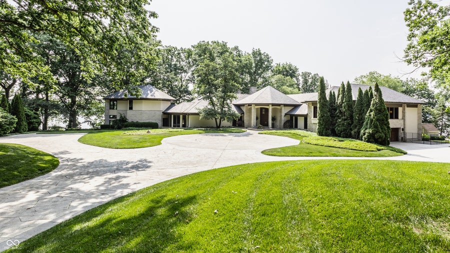 Property photo for 5101 Green Braes E Drive, Indianapolis, IN