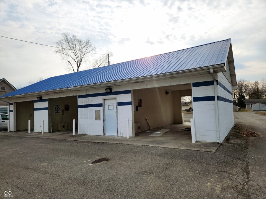 Property photo for 295 S Main Street, Farmland, IN