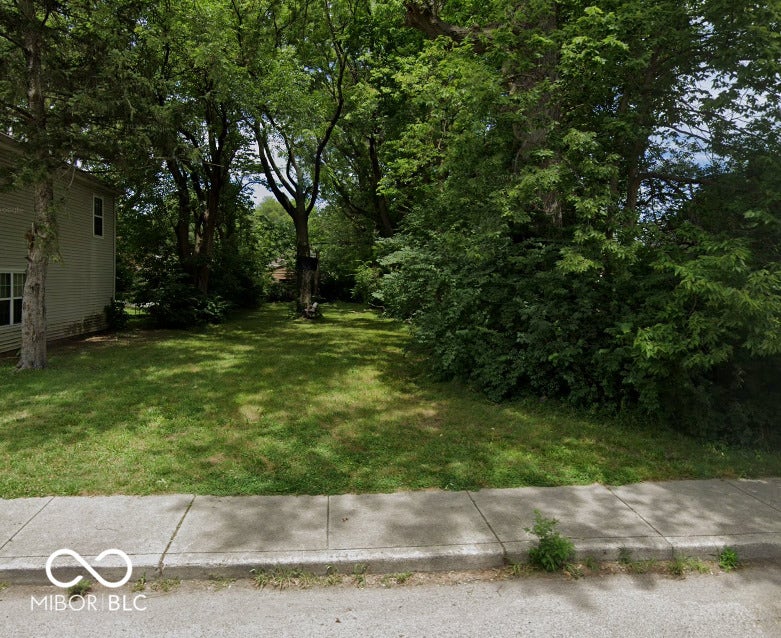 Property photo for 934 W Roache Street, Indianapolis, IN