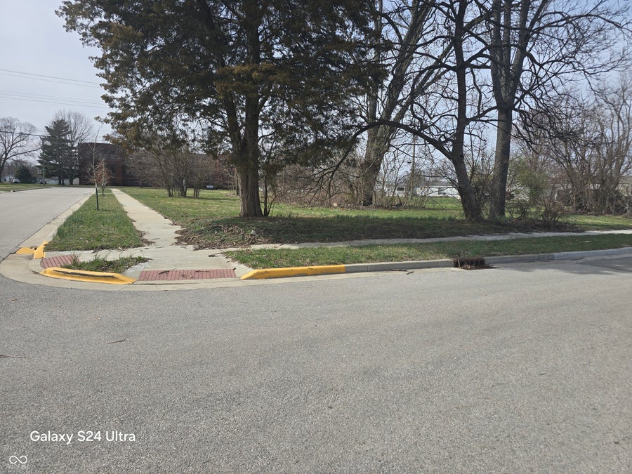 Property photo for 1227,1229,1231 S 13TH HALF Street, Terre Haute, IN