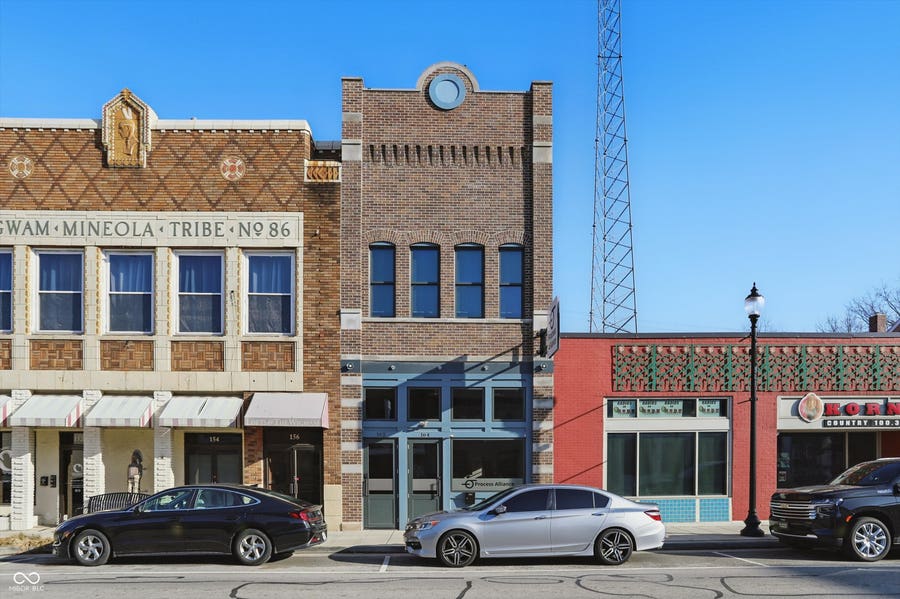 Property photo for 164 E Jefferson Street, Franklin, IN