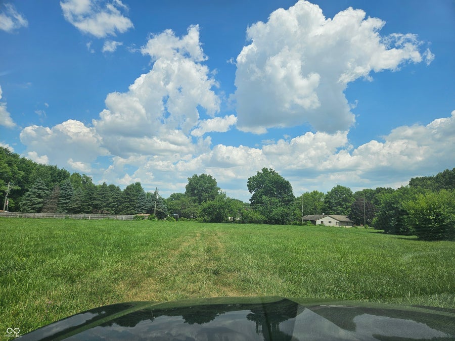 Property photo for 421 Bridgeport Road S, Indianapolis, IN