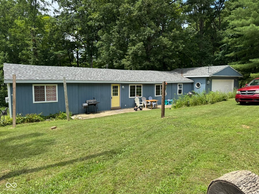 Property photo for 915 W Lakeview Drive, Nineveh, IN
