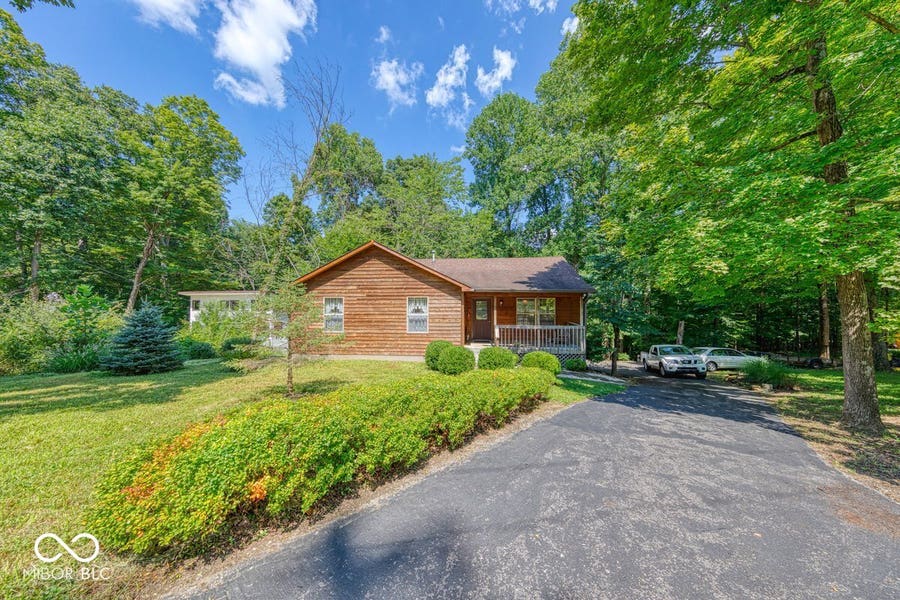 Property photo for 8157 Center Lake Road, Nineveh, IN